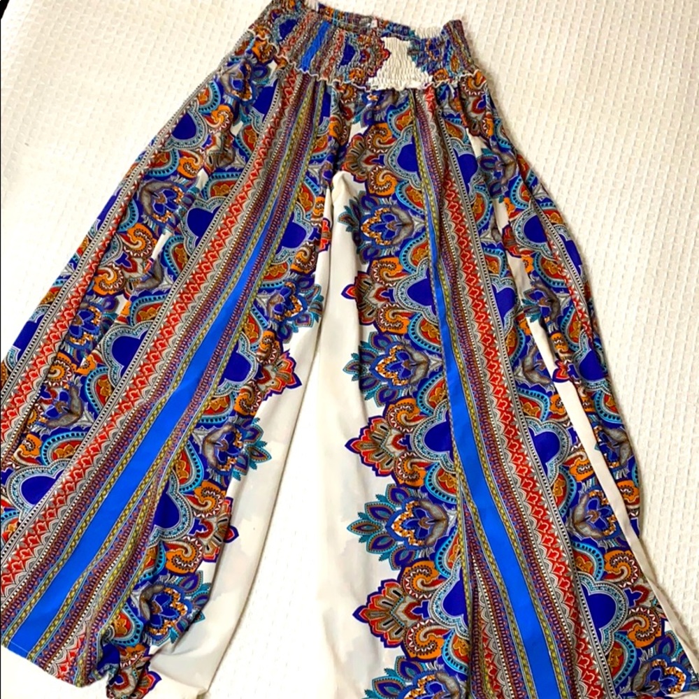 EARTHBOUND - Wide Leg Satin Dress Pants